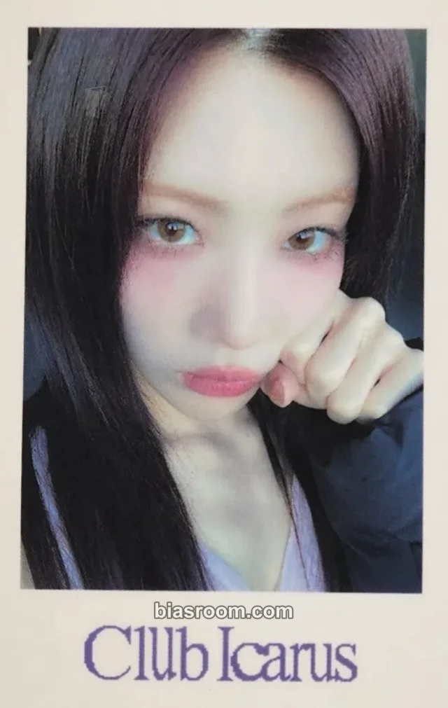 ARTMS - Kim Lip - Club Icarus Album everline round 1 fansign polaroid