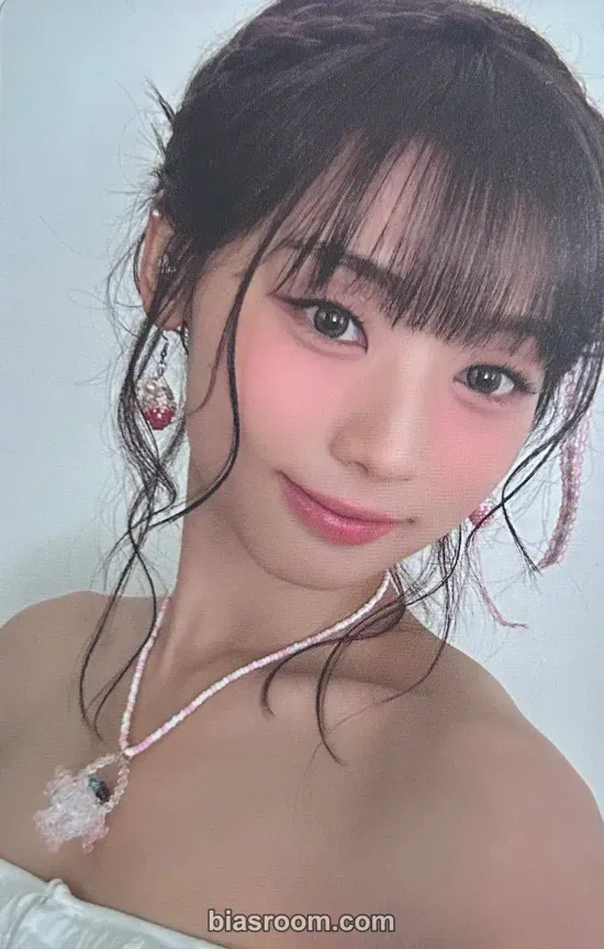 Hyeonju SWICY Photocard - UNIS - UNIS K-pop photocard