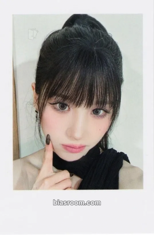 HeeJin Club Icarus Photocard - ARTMS - ARTMS K-pop photocard