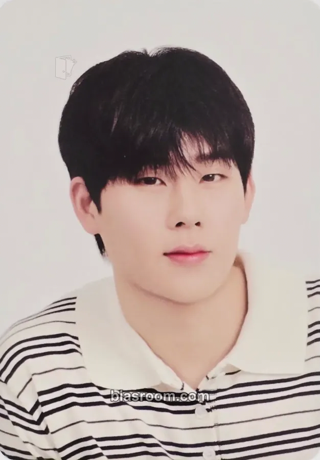 Joohoney 'Monologue' The 10th Anniversary Pop-Up Store Photocard - MONSTA X - MONSTA X K-pop photocard