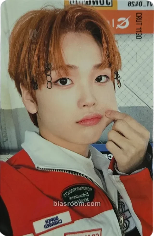 CRAVITY - Hyeongjun - HIDEOUT : BE OUR VOICE - SEASON 3  Album album photocard version 1