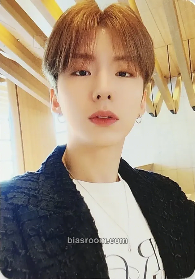 Kihyun No Limit Tour - Seoul Photocard - MONSTA X - MONSTA X K-pop photocard