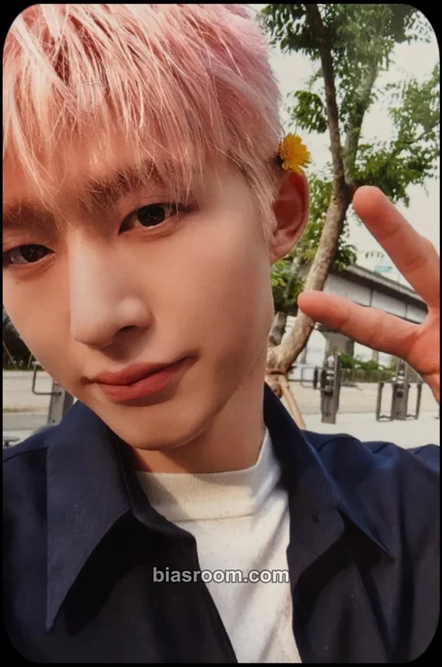 B.I - B.I - Wonderland  Album soundwave fansign round 2