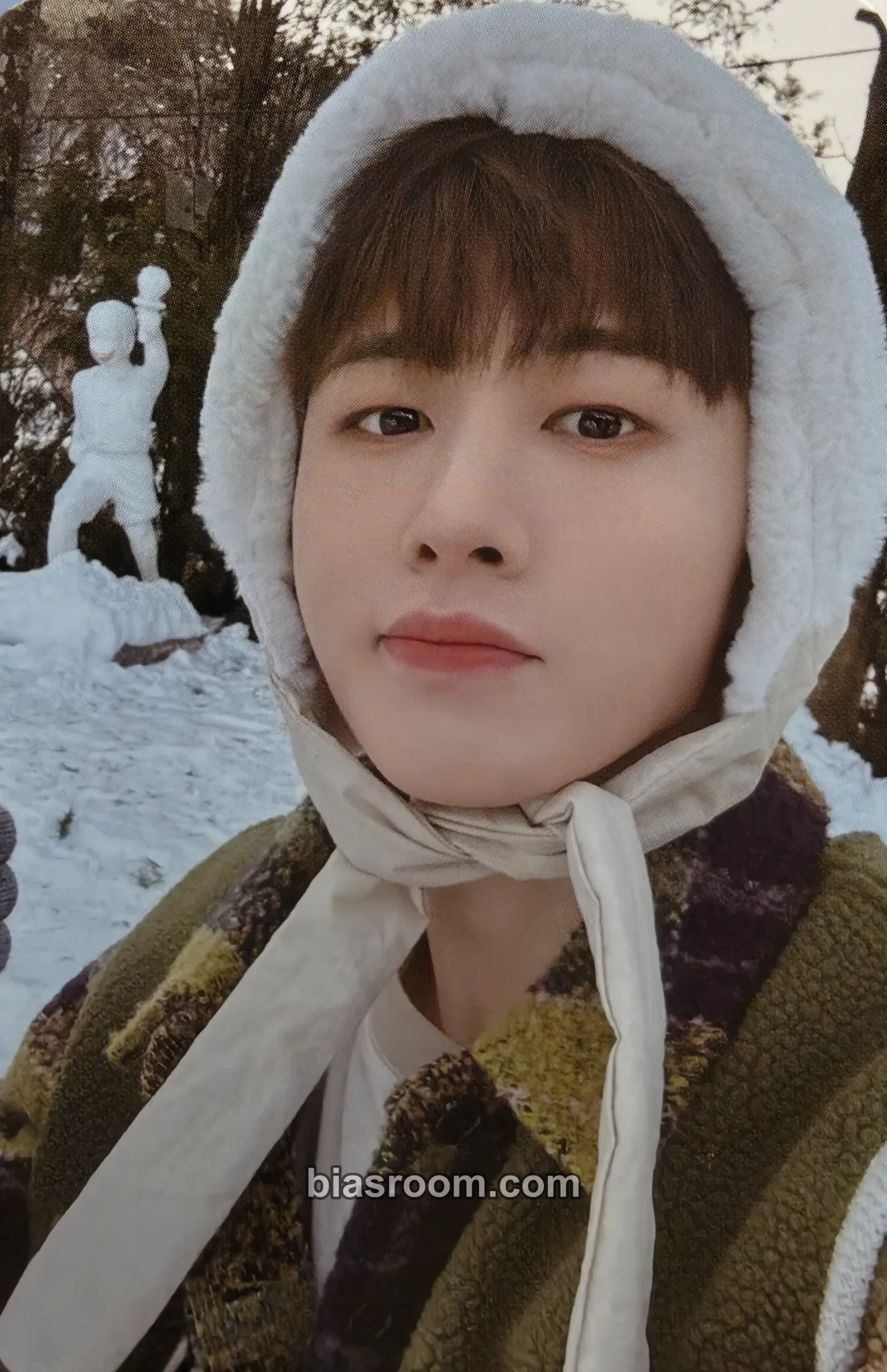 B.I 2025 Seasons Greetings - 소품집 Photocard - B.I K-pop photocard