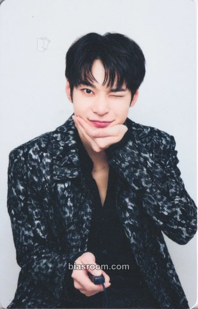 Doyoung Neo City: The UNITY (3rd NCT127 Tour) Photocard - NCT 127 - NCT 127 K-pop photocard