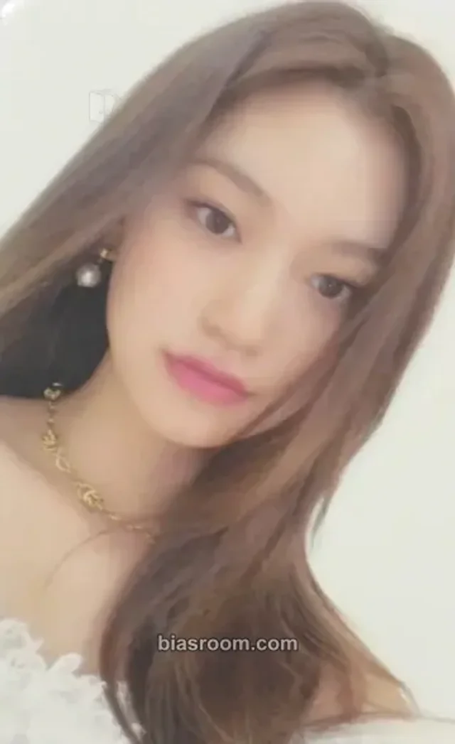 Weki Meki - Kim Doyeon - I AM ME Album fansign apple music