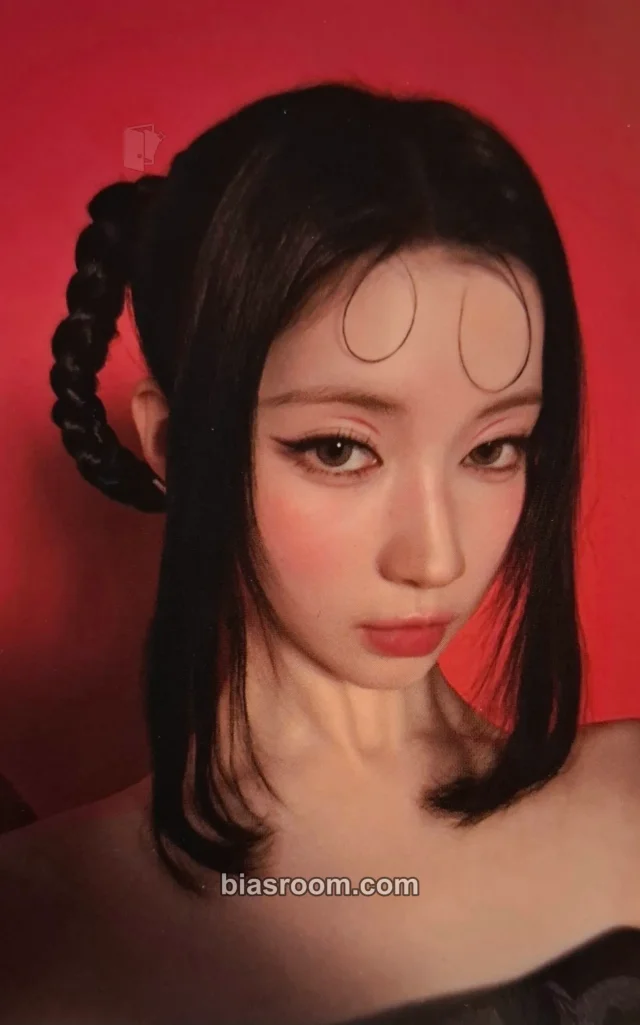 BABYMONSTER - Asa - WE GO UP Album pop-up store album photocard
