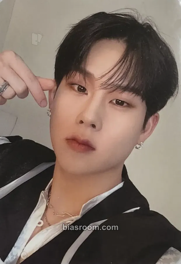 Joohoney Shape of Love Photocard - MONSTA X - MONSTA X K-pop photocard