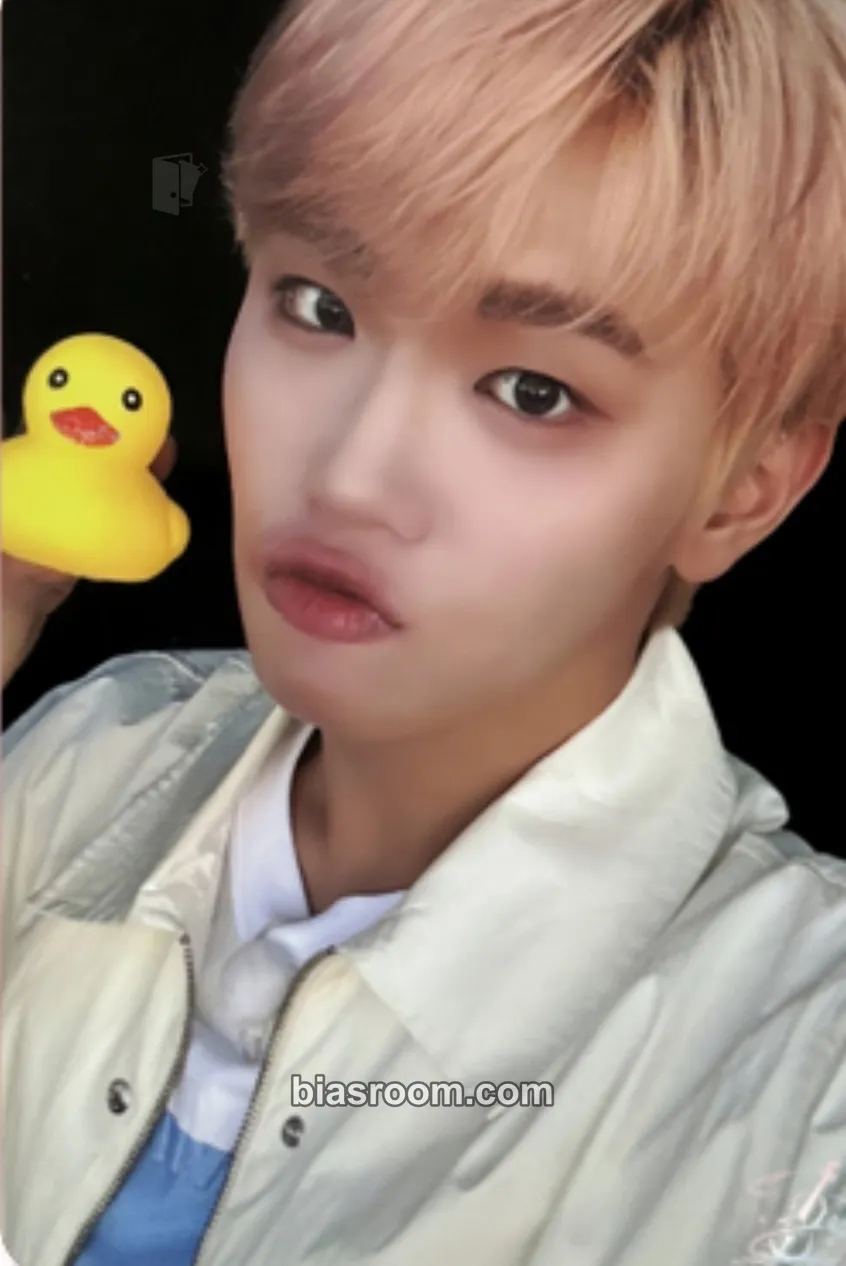 Taerae Cinema Paradise Photocard - ZEROBASEONE - ZEROBASEONE K-pop photocard