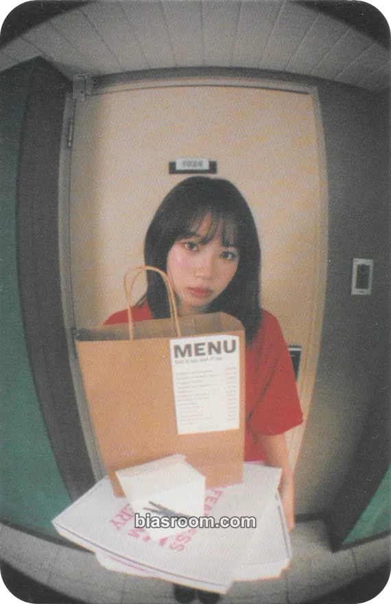 Kim Chaewon SPAGHETTI Photocard - LE SSERAFIM - LE SSERAFIM K-pop photocard