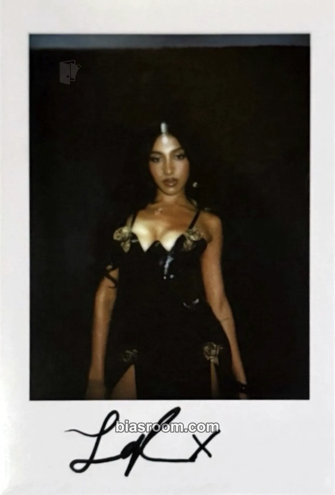 Lara BEAUTIFUL CHAOS Photocard - KATSEYE - KATSEYE K-pop photocard