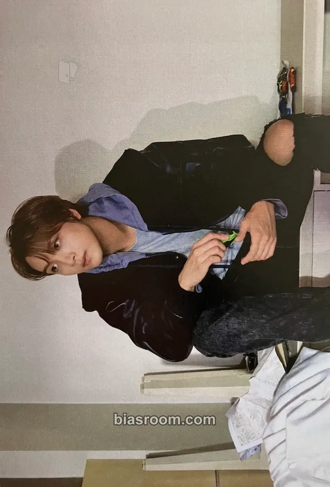 Haechan Neo City: The Momentum (NCT127 4th Tour) Photocard - NCT 127 - NCT 127 K-pop photocard