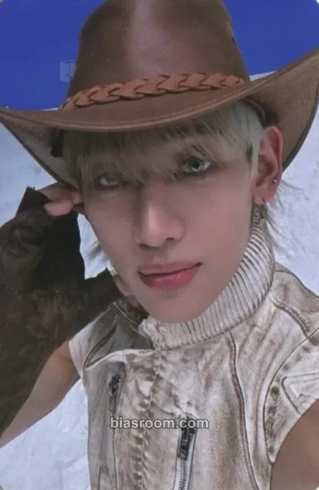 GOT7 - BamBam - WINTER HEPTAGON Album pob (pre-order benefit) yes24