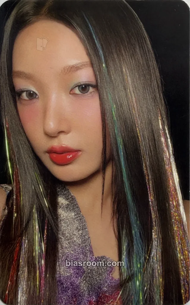 KATSEYE - Yoonchae - THE BEAUTIFUL CHAOS TOUR Event tour venue photobooth