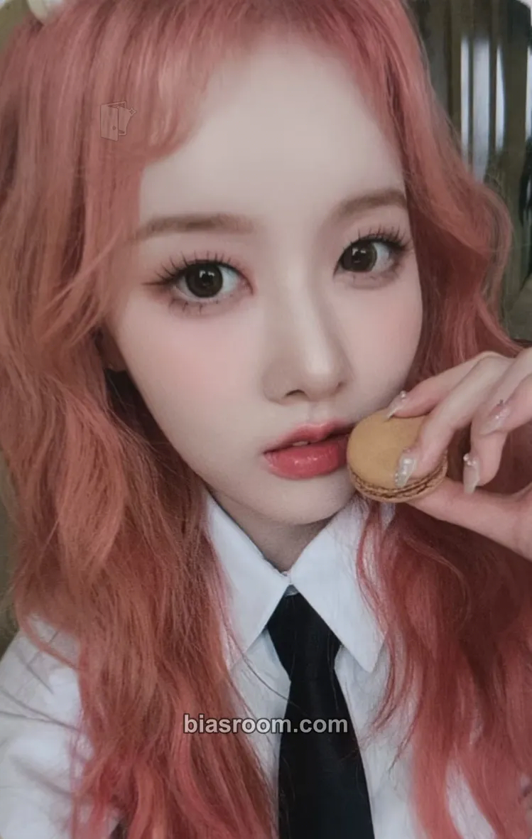 Sieun StayC London Stay Photocard - STAYC - STAYC K-pop photocard