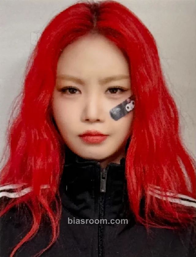 Soojin - Soojin - BADITUDE Album muvve fansign id photo