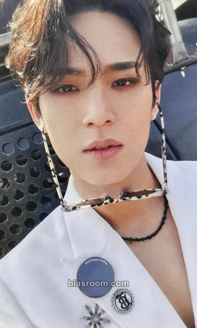 SEVENTEEN - Mingyu - Face the Sun Album UMS japan (universal music store) carat version pob (pre-order benefit)