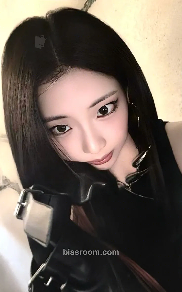 Ruka WE GO UP MD Events Photocard - BABYMONSTER - BABYMONSTER K-pop photocard