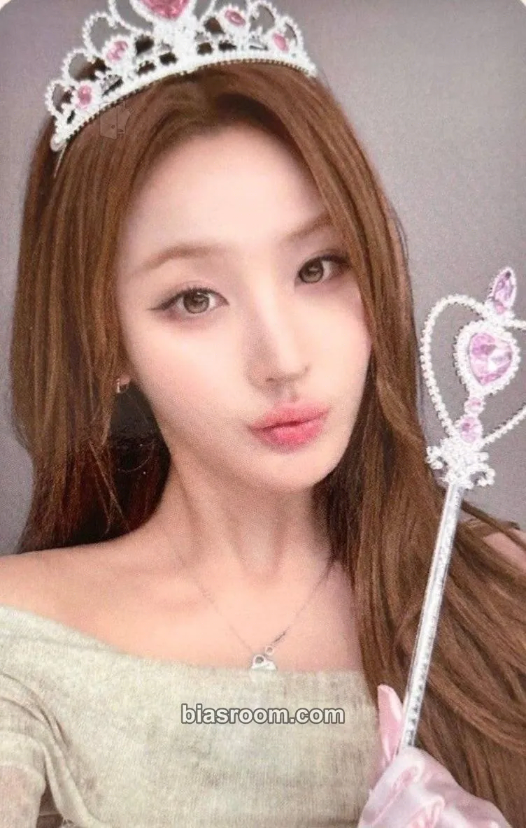 Belle 224 Photocard - KISS OF LIFE - KISS OF LIFE K-pop photocard