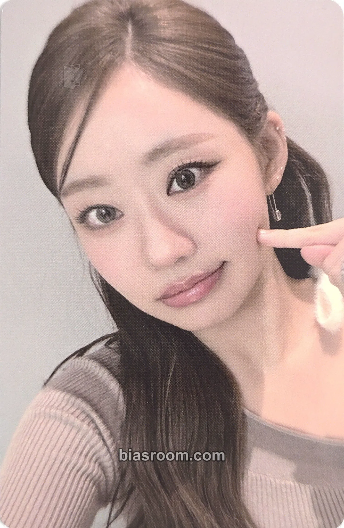 Julie KISS OF LIFE - 1ST WORLD TOUR 'KISS ROAD' IN NORTH AMERICA TOUR-LOG Photocard - KISS OF LIFE - KISS OF LIFE K-pop photocard