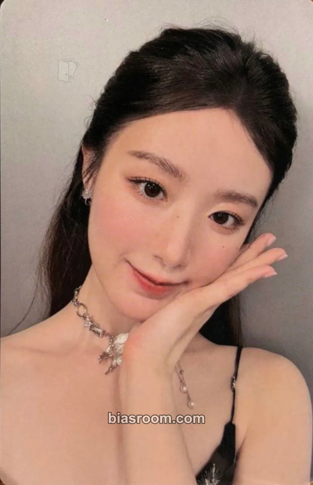 Shuhua MEDIA EXHIBITION : CITY of SENSE Photocard - i-dle - i-dle K-pop photocard