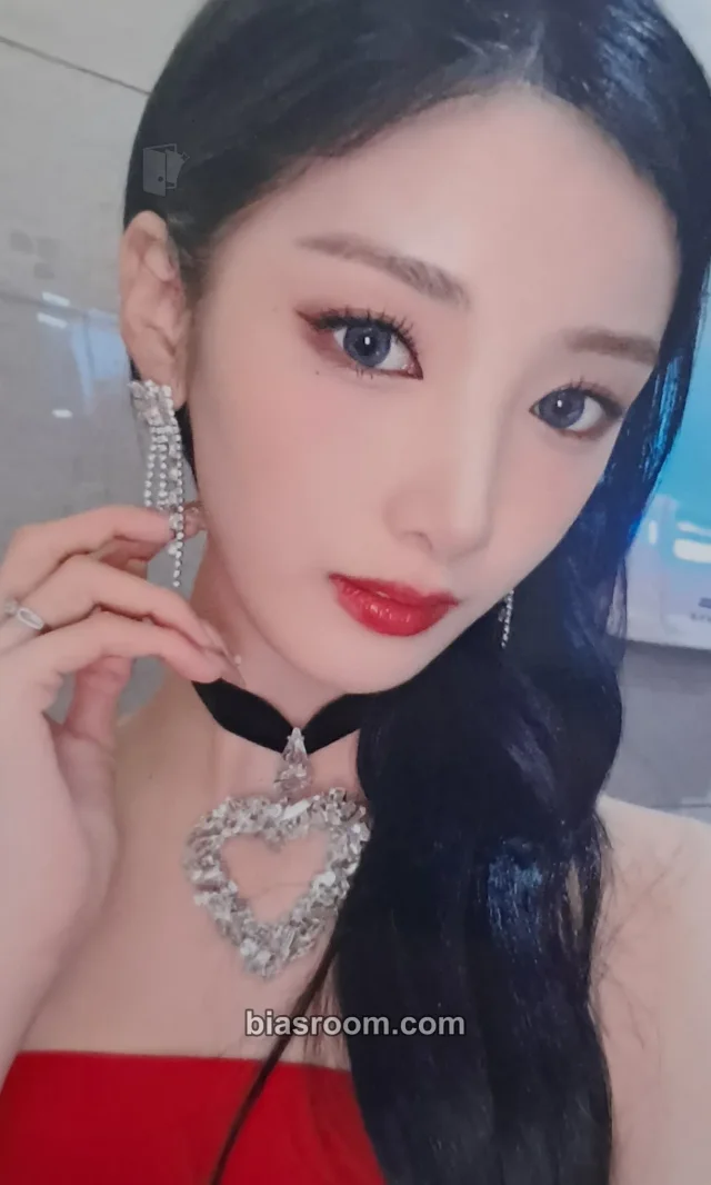 PURPLE KISS - Yuki - Dear Violet Album album photocard solo jacket version standard version