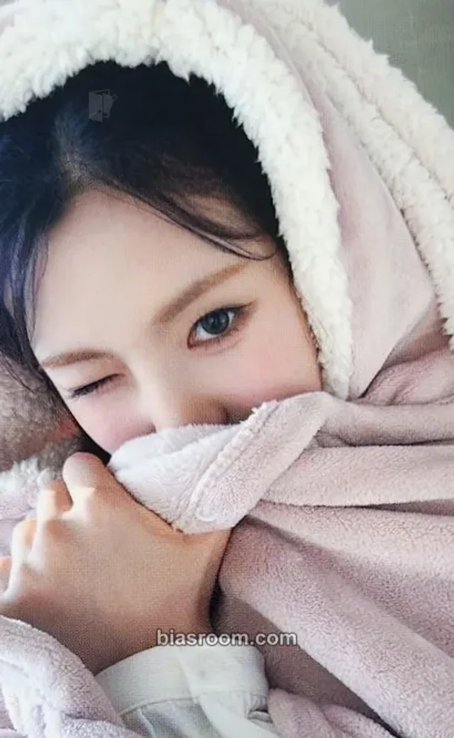 ifeye - Meu - ERLU BLUE Album makestar video call (fancall)
