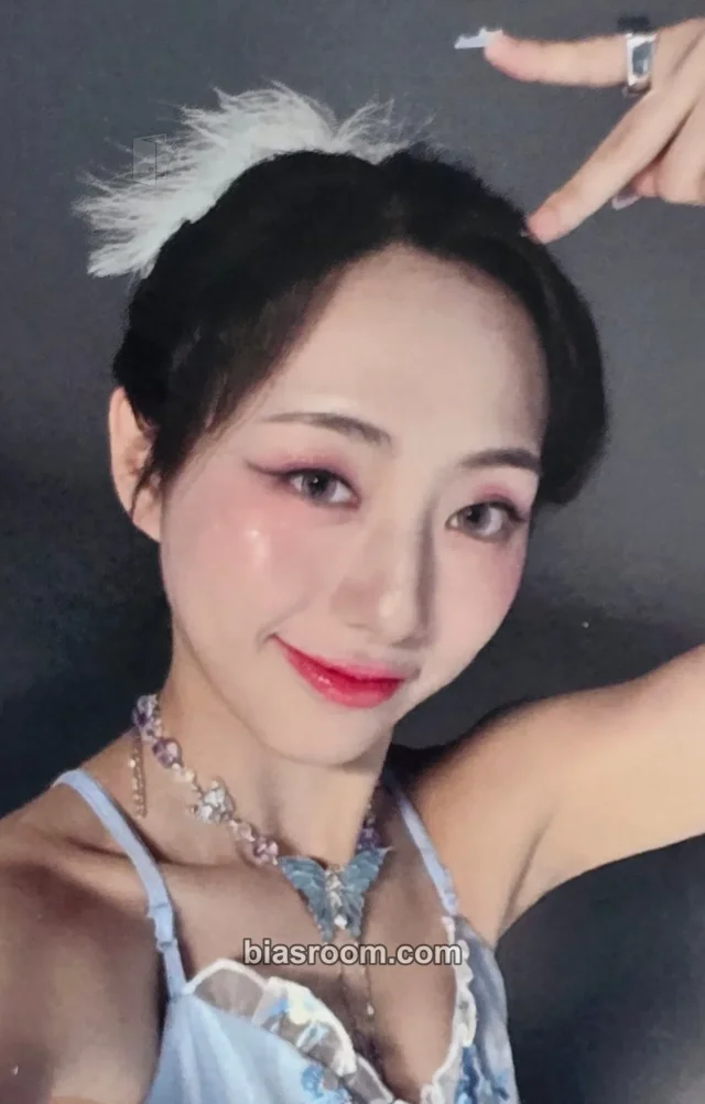 I:MOND - A-hyeon - Under My Album apple music pob (pre-order benefit)