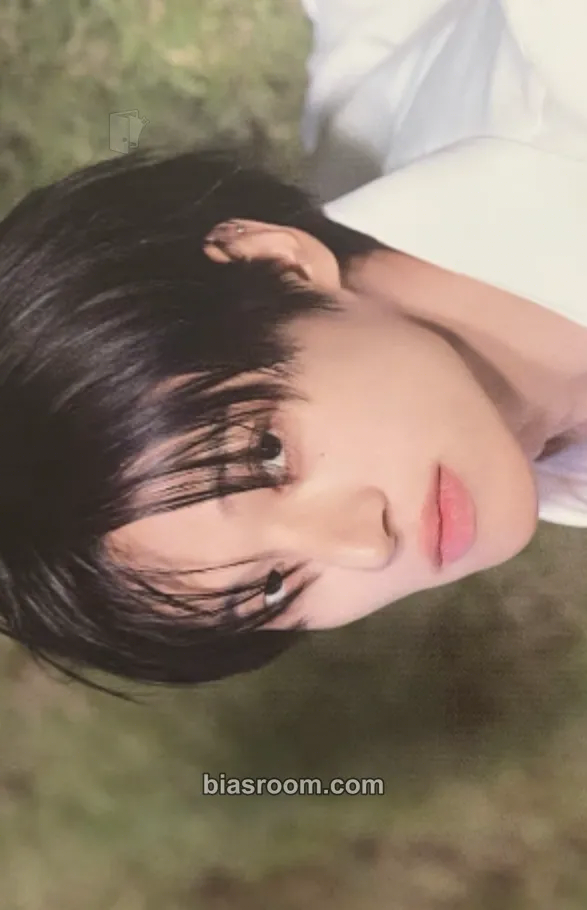 Wooyoung GOLDEN HOUR : Part.4 Photocard - ATEEZ - ATEEZ K-pop photocard