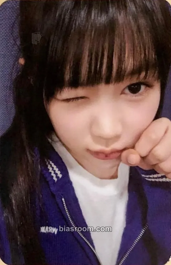 Ye-on SM 30th Anniversary Photocard - Hearts2Hearts - Hearts2Hearts K-pop photocard