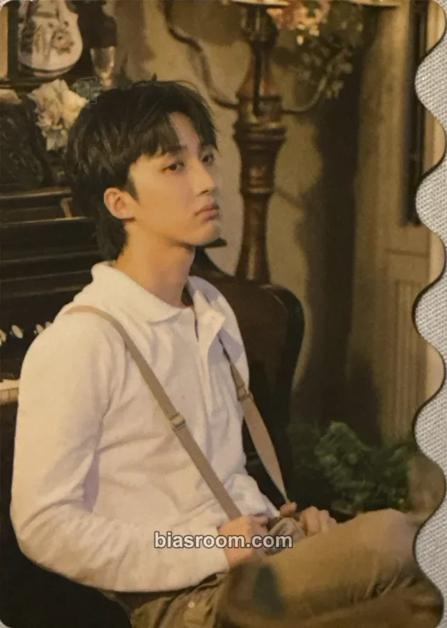 PENTAGON - Hui - SUM(ME:R) Album album photocard non-standard size