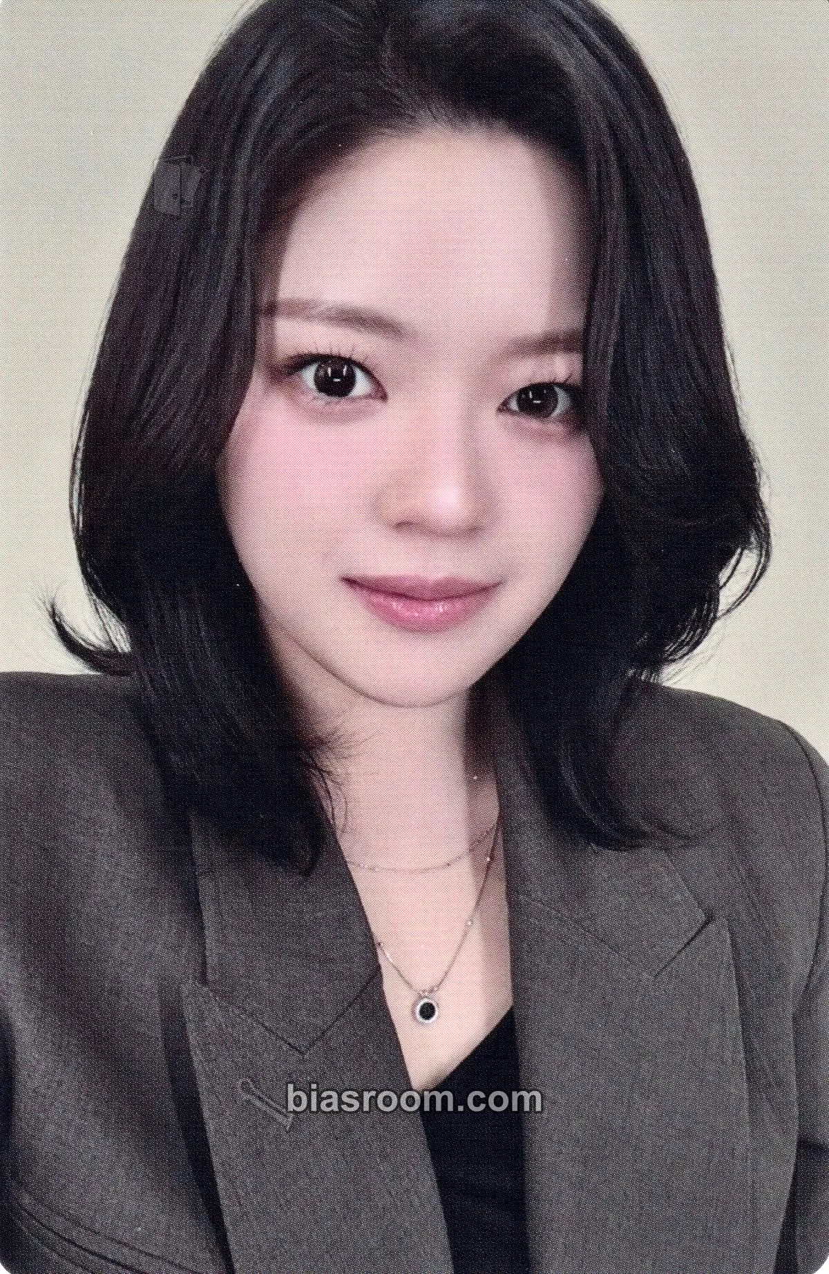 Jeongyeon 2026 Japan Season's Greetings: Captured Moments Photocard - TWICE - TWICE K-pop photocard