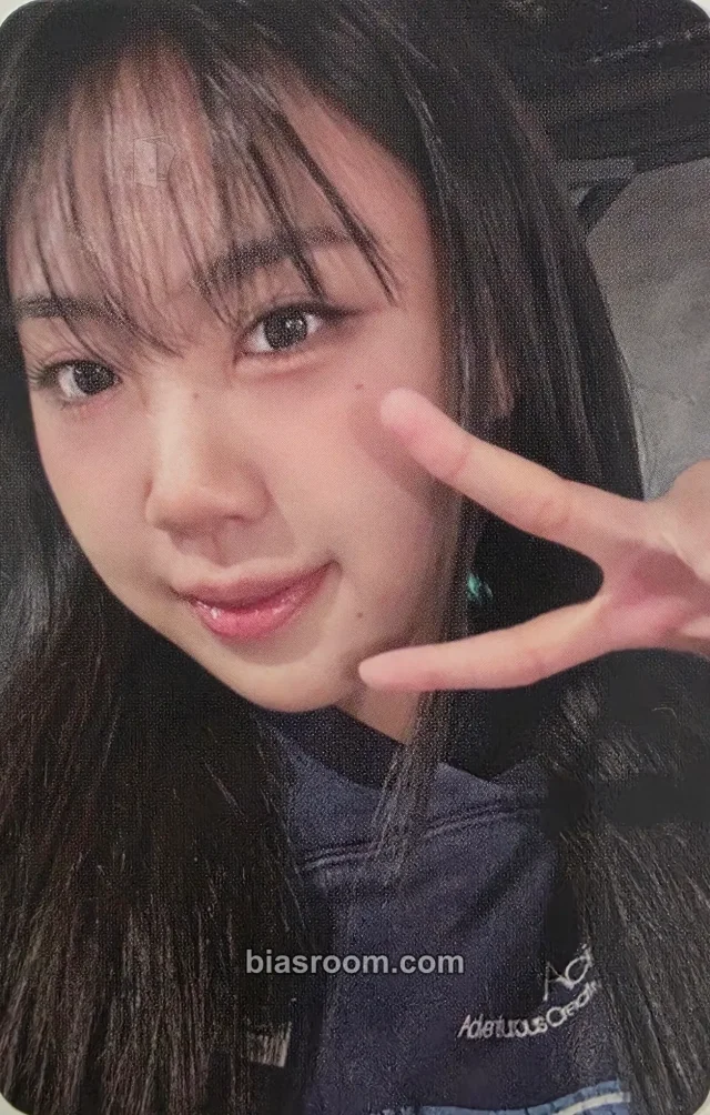 Lee Youngji - Lee Youngji - All or Nothing Tour Event merch photocard tour merch japan exclusive