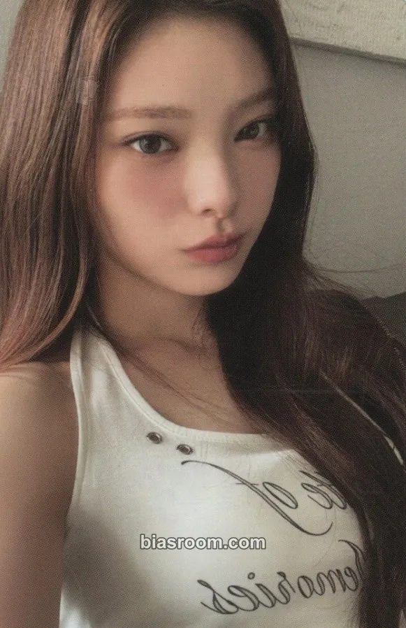 Himesha The A(e)nd Photocard - Cosmosy - Cosmosy K-pop photocard