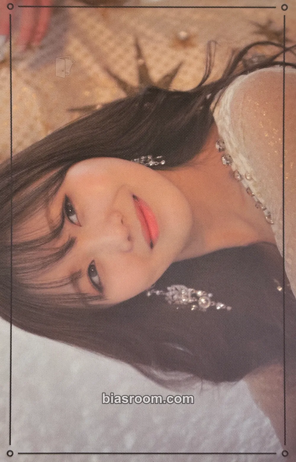 Sujeong Fall in Lovelyz Photocard - Lovelyz - Lovelyz K-pop photocard