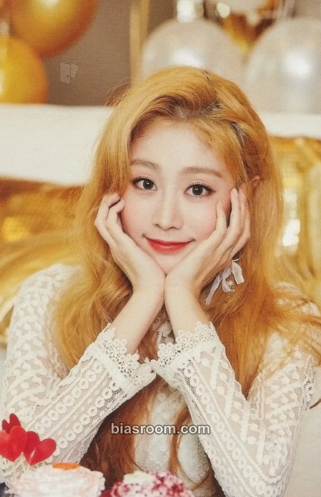 Lovelyz - Jisoo - 2018 Season's Greetings Other postcard