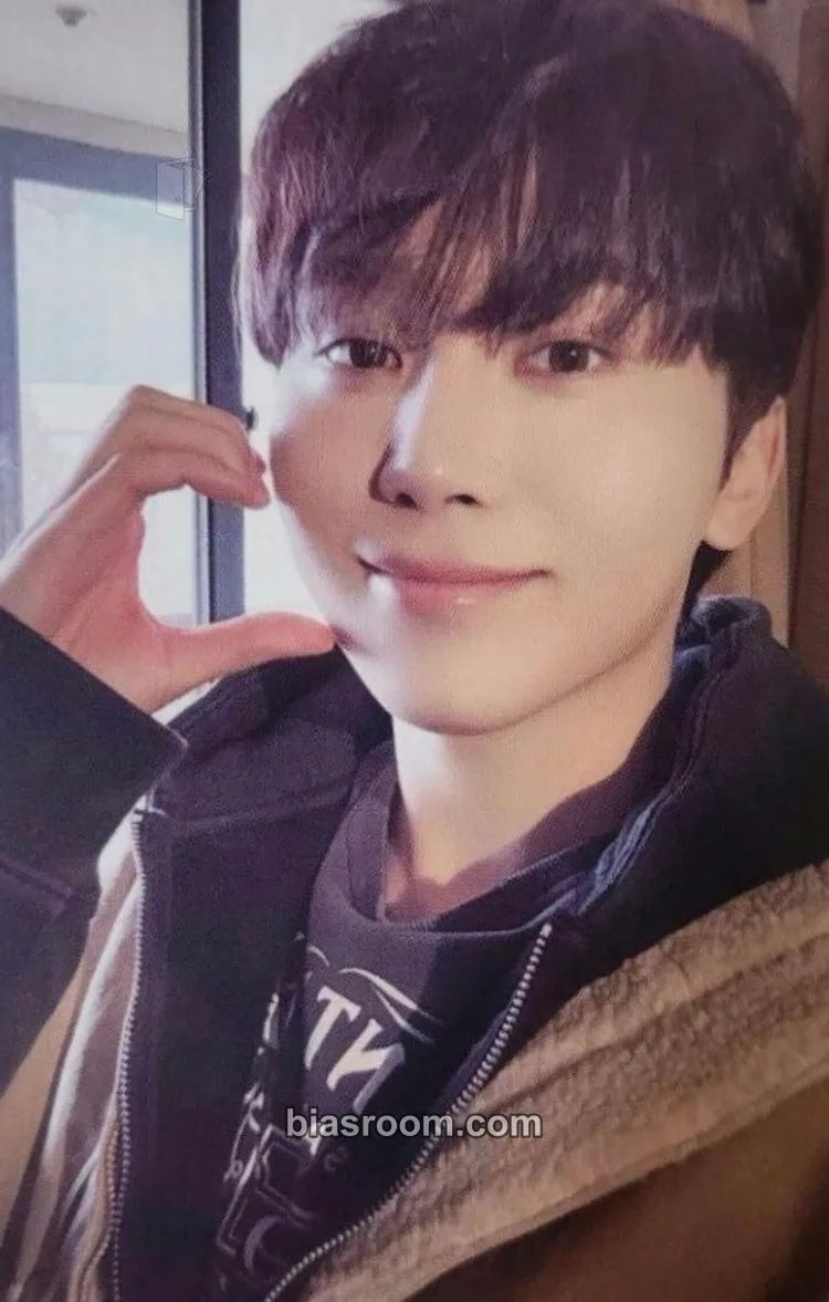 Seungkwan Serenade Photocard - SEVENTEEN - SEVENTEEN K-pop photocard
