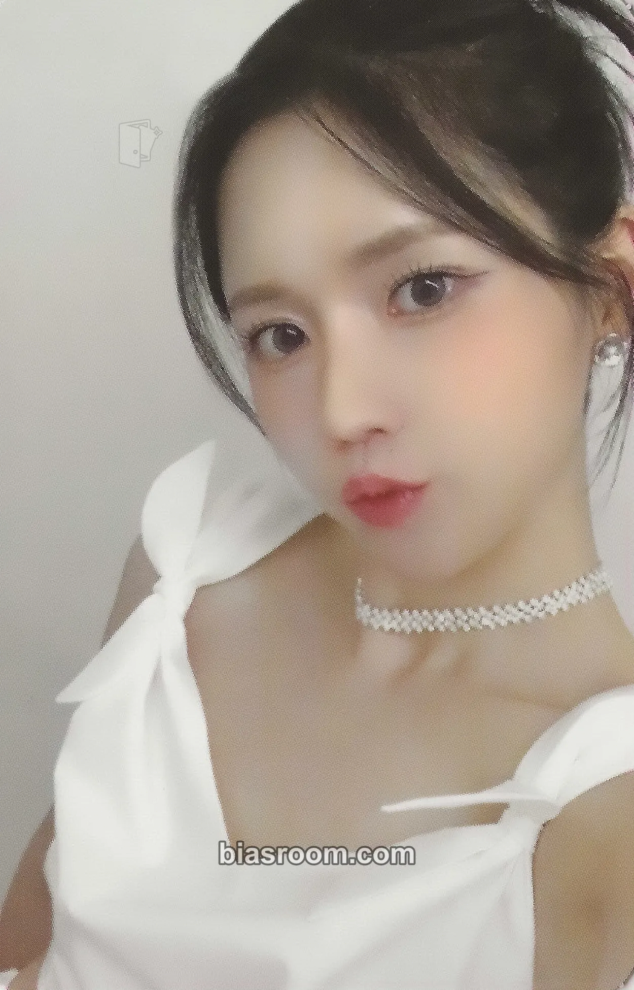 Jin Lovelyz in Winterland 4 Photocard - Lovelyz - Lovelyz K-pop photocard