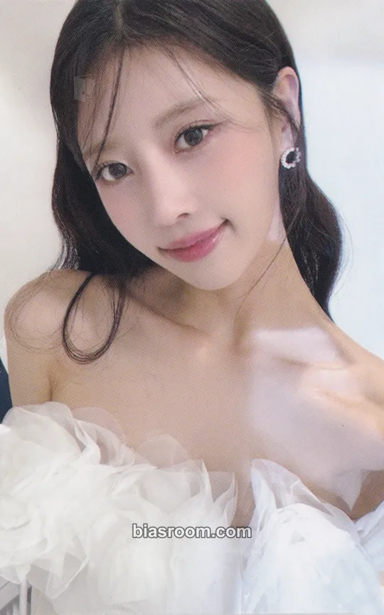 Mijoo Lovelyz in Winterland 4 Photocard - Lovelyz - Lovelyz K-pop photocard