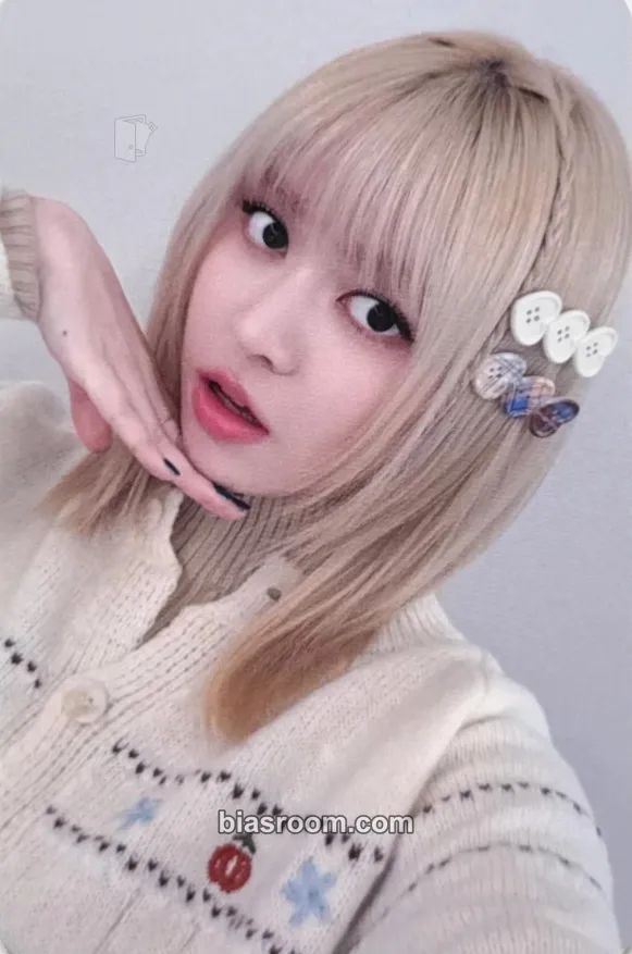 Lily Blue Valentine Photocard - NMIXX - NMIXX K-pop photocard