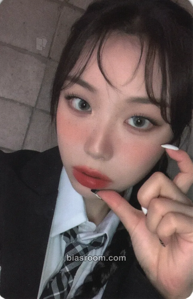 Suhyeon The Billage of Perception: Chapter Two Photocard - Billlie - Billlie K-pop photocard