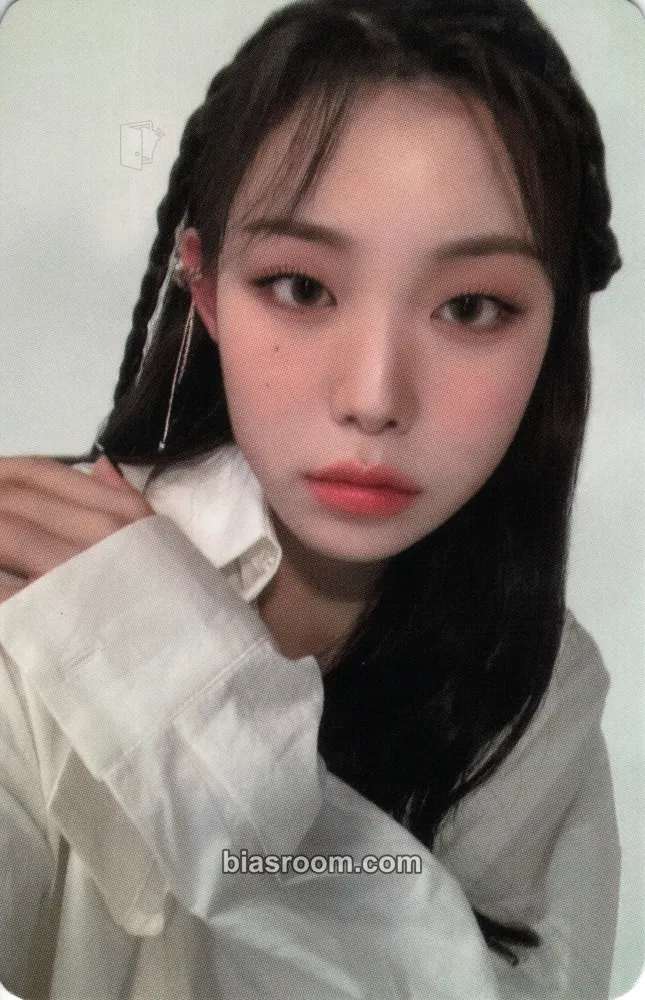 Suhyeon The Billage of Perception: Chapter Two Photocard - Billlie - Billlie K-pop photocard