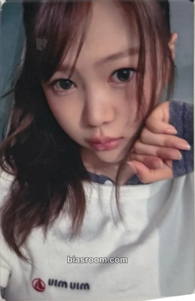 Ye-on FOCUS Photocard - Hearts2Hearts - Hearts2Hearts K-pop photocard