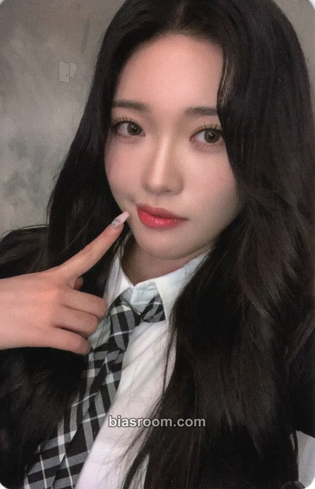 Haram The Billage of Perception: Chapter Two Photocard - Billlie - Billlie K-pop photocard