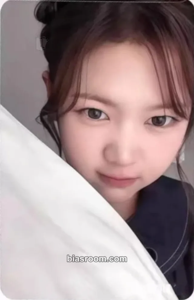 Hearts2Hearts - Ye-on - FOCUS Album starriver video call (fancall) fansign FPO
