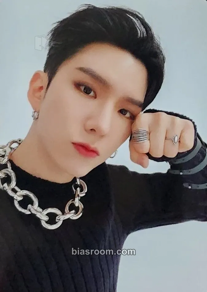 Kihyun REASON Photocard - MONSTA X - MONSTA X K-pop photocard
