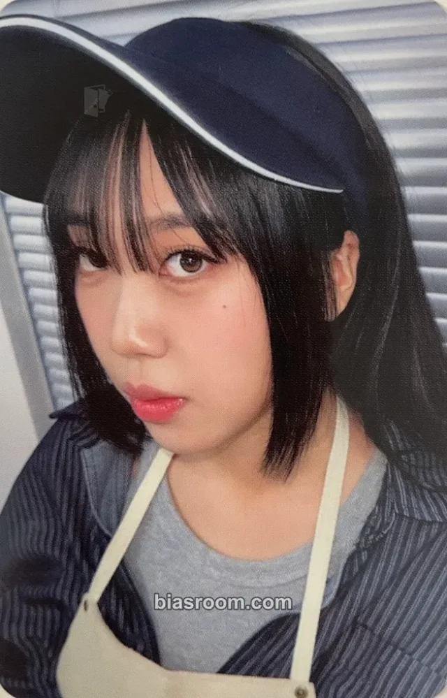 Lee Youngji - Lee Youngji - 16 Fantasy Album 1st mini album photobook version