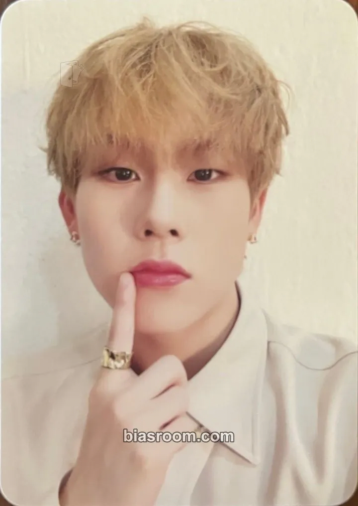 Joohoney Lights Photocard - MONSTA X - MONSTA X K-pop photocard