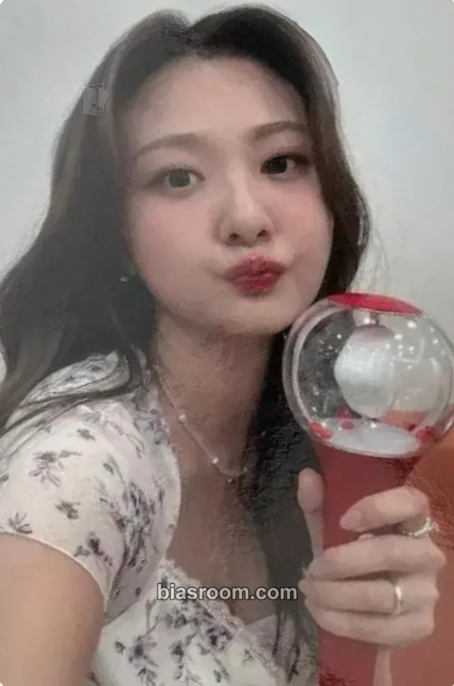 Bolbbalgan4 - Jiyoung - 8th Anniversary Event Event cafe event bad image - replace