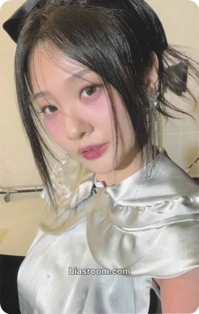 Bolbbalgan4 - Jiyoung - 2025 Asia Tour 'Bloom' Event merch photocard tour merch